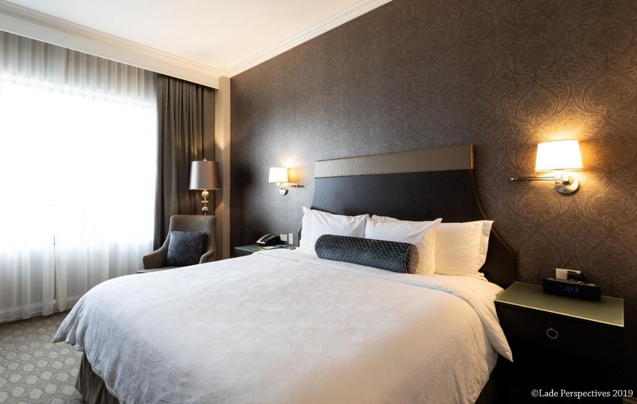 La Banque Hotel Homewood Extérieur photo