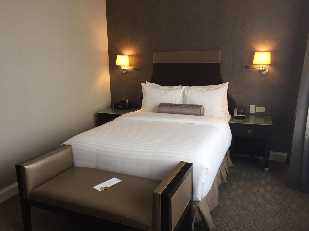 La Banque Hotel Homewood Extérieur photo
