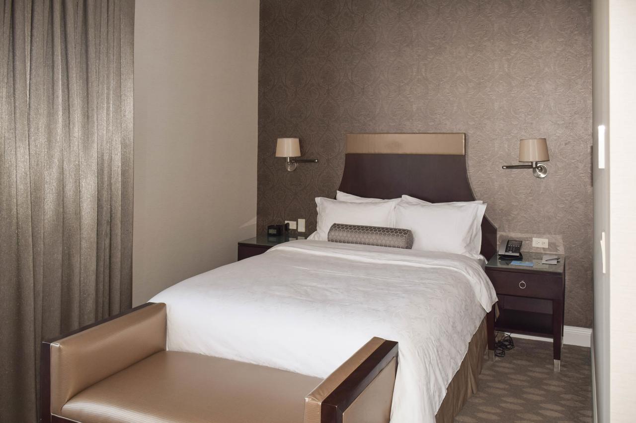 La Banque Hotel Homewood Extérieur photo