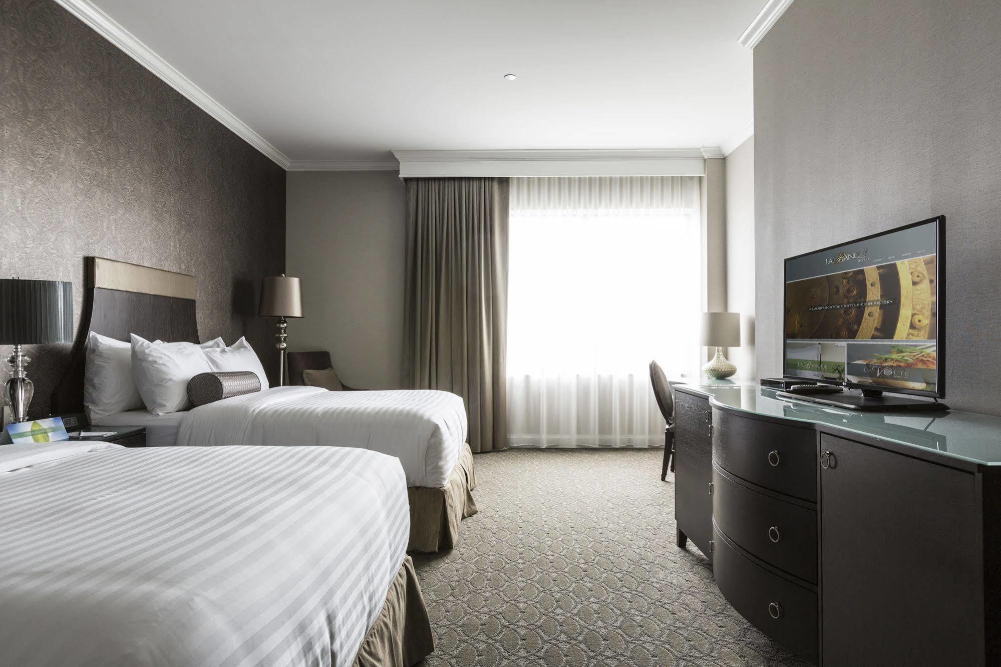 La Banque Hotel Homewood Extérieur photo